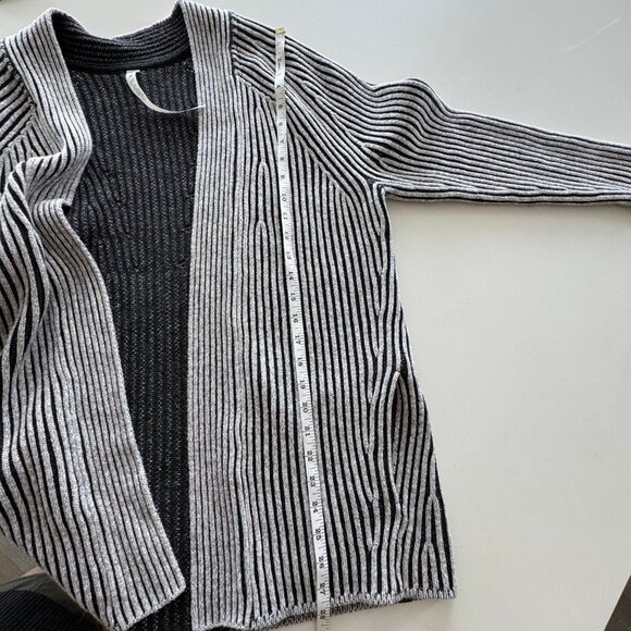 lululemon Cotton-Cashmere Blend Sweater Wrap Grey/ white Size 8 - Picture 8 of 8